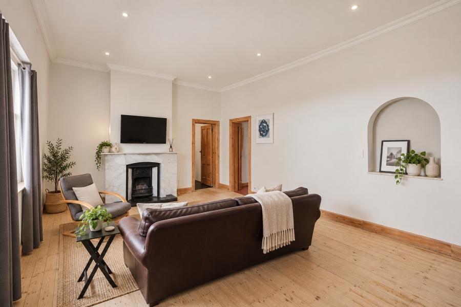3 Bedroom Property for Sale in Sea Point Western Cape